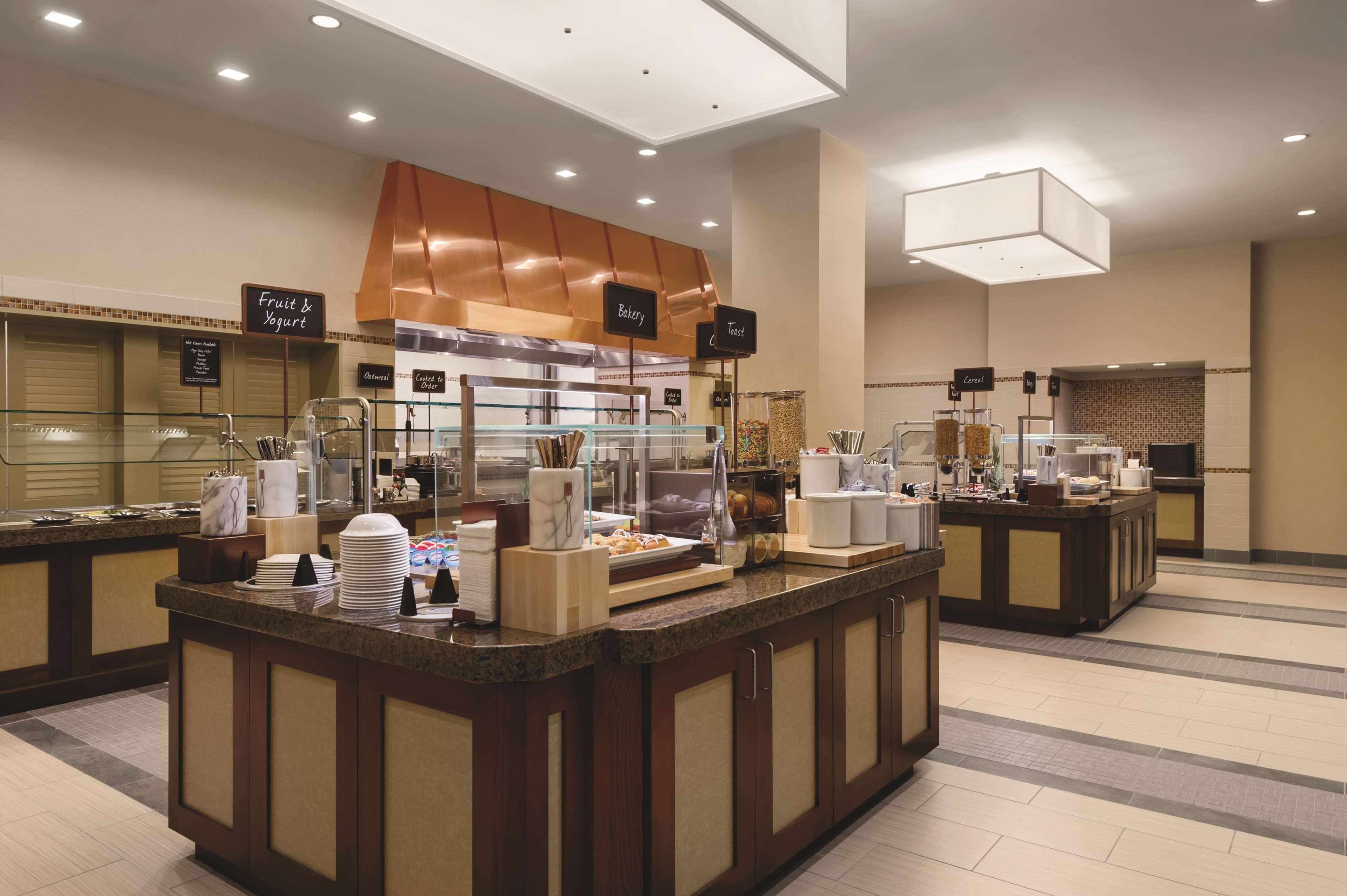 Embassy Suites By Hilton Orlando Lake Buena Vista South Kissimmee Restaurant billede
